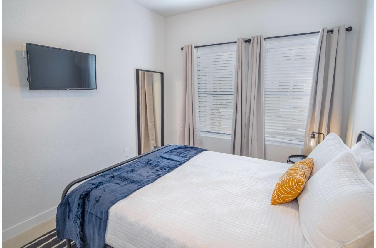 Brand New Stylish 3Br2Ba Near Exciting Downtown Lejlighed San Antonio Eksteriør billede